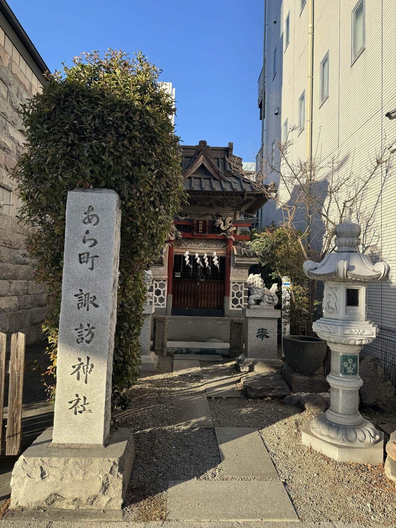 高崎駅近くの諏訪神社