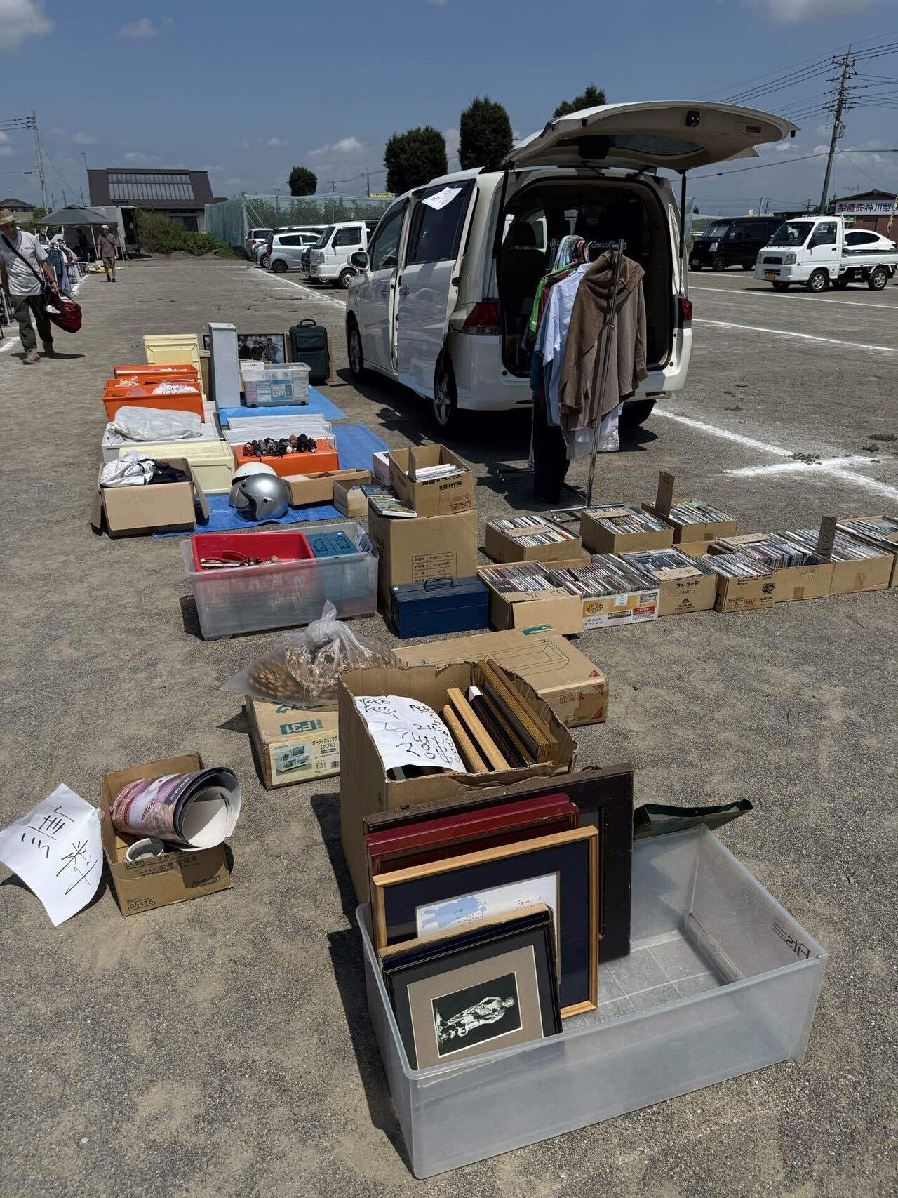 最終的に車2台分くらい並べたフリマ出店スペース