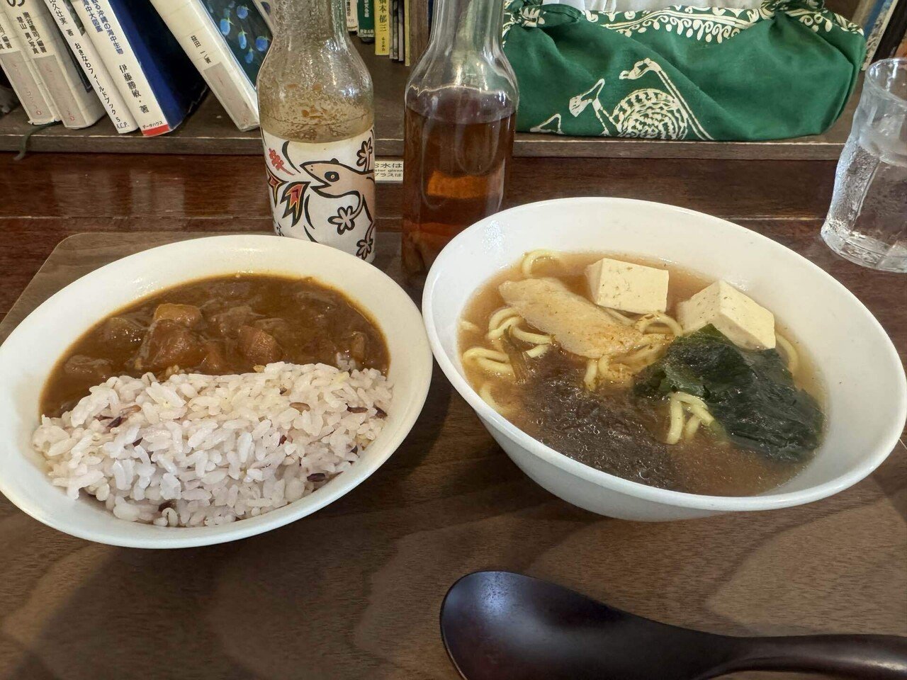 波照間島のミニそばとミニカレーのセット