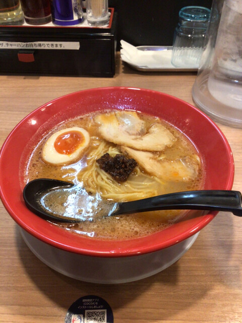 横浜家系ラーメン春樹 北浦和店の写真2