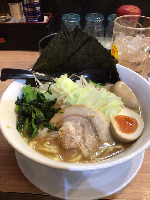 横浜家系ラーメン春樹 北浦和店の写真5