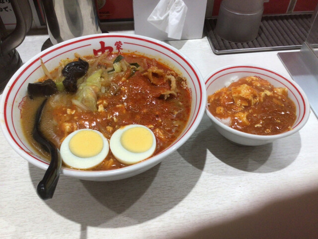 蒙古タンメン中本 東池袋店の写真1