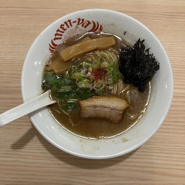 らーめん酒場 福籠 通町店の写真4