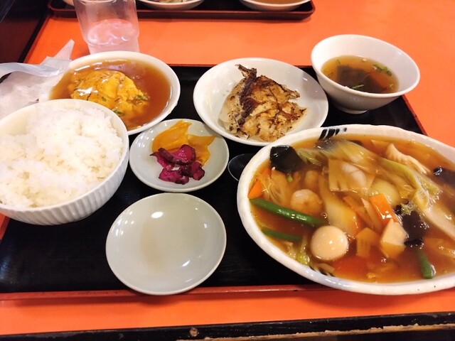 平成飯店の写真2