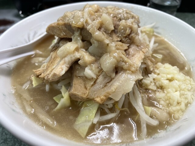 ラーメン二郎 新宿小滝橋通り店の写真2