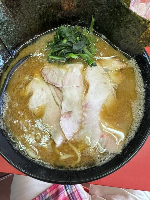 ラーメン 杉田家 本店の写真2