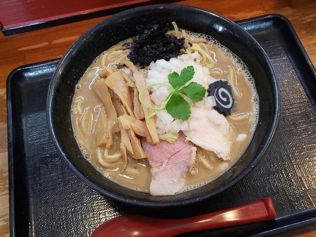 煮干し中華そば・つけ麺 海猫の写真2