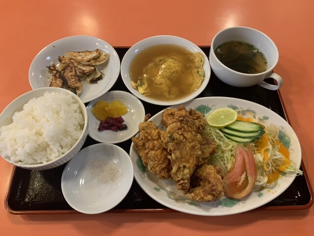 平成飯店の写真1