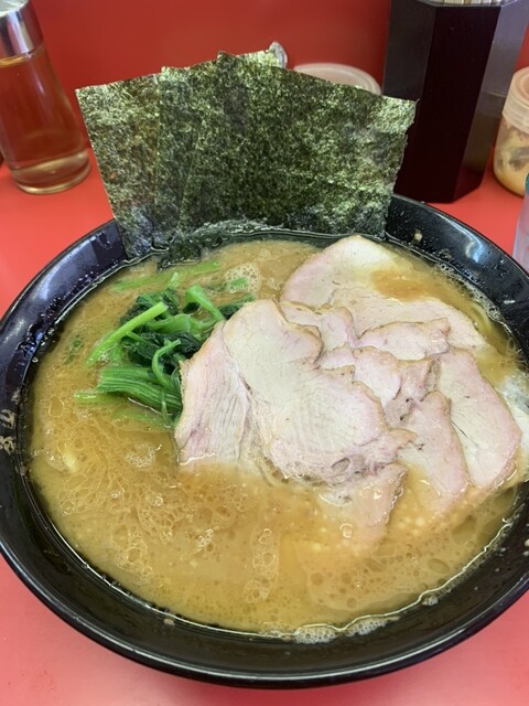 ラーメン 杉田家 本店の写真1